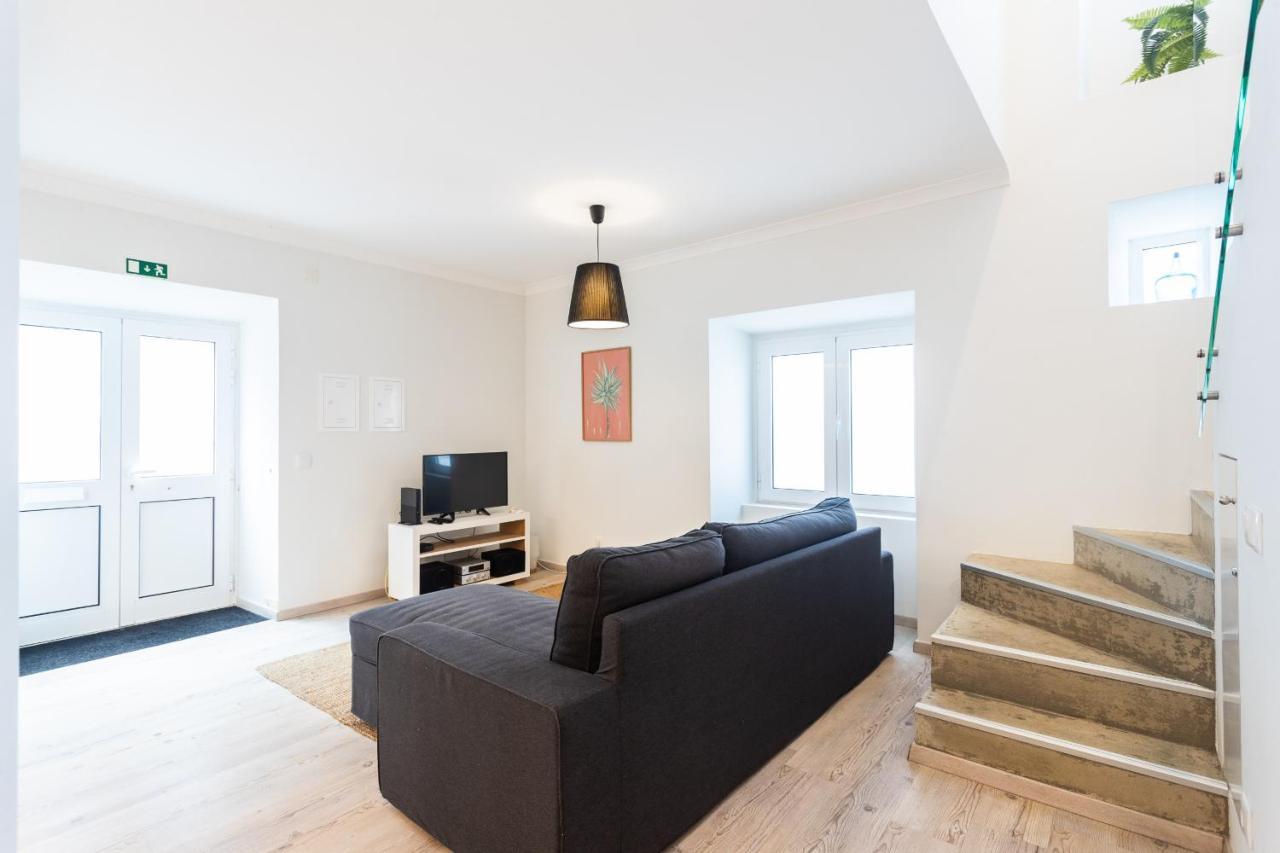 Appartamento Town Square House Setúbal Esterno foto