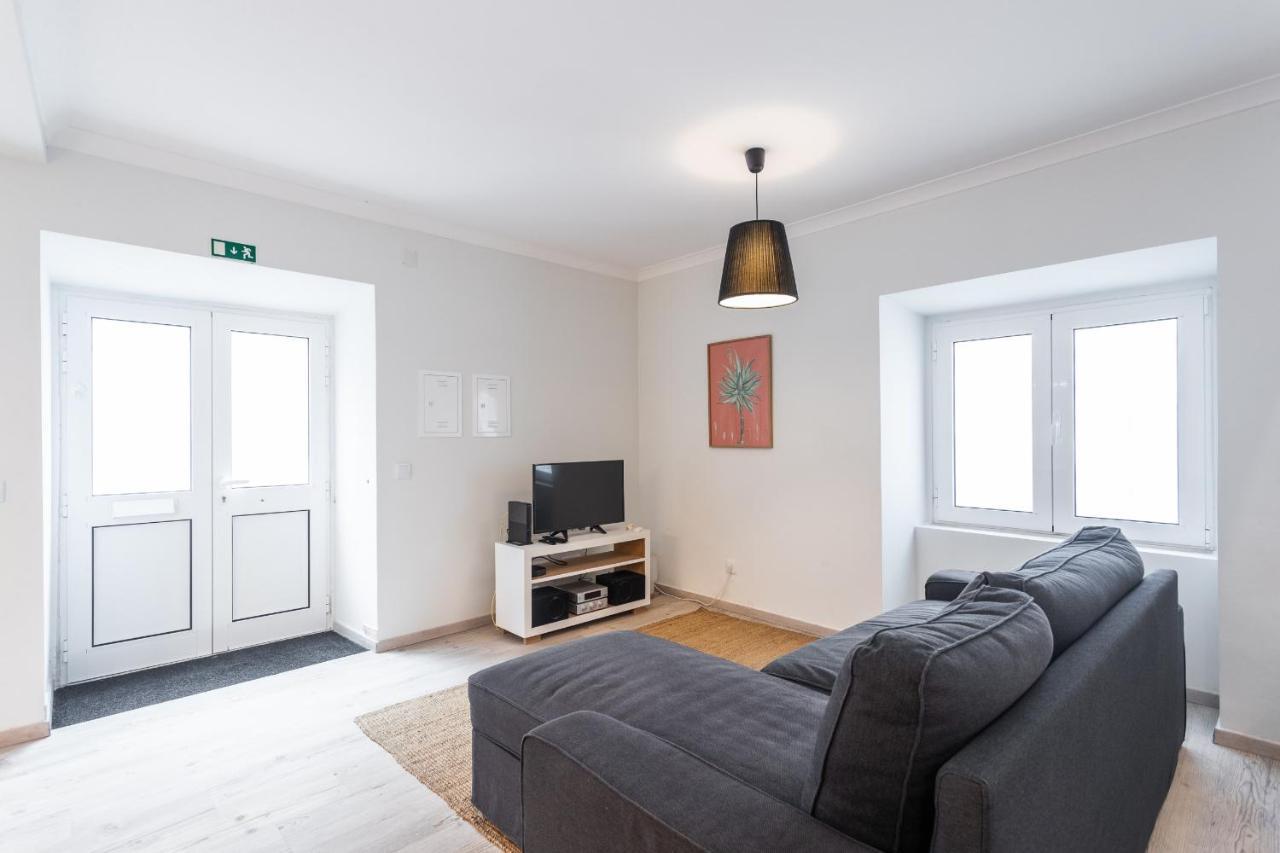 Appartamento Town Square House Setúbal Esterno foto
