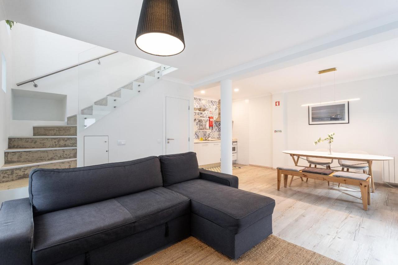 Appartamento Town Square House Setúbal Esterno foto
