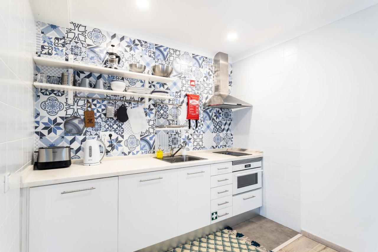 Appartamento Town Square House Setúbal Esterno foto
