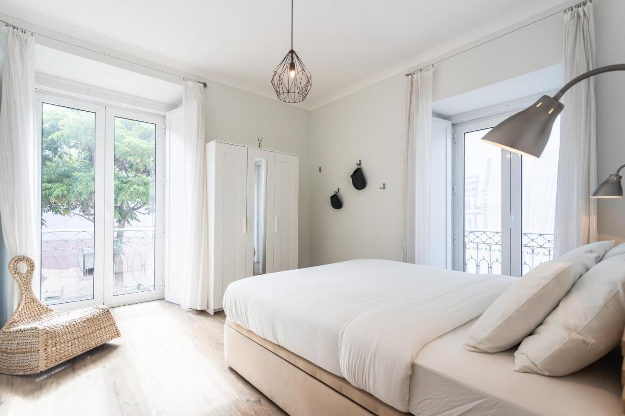 Appartamento Town Square House Setúbal Esterno foto